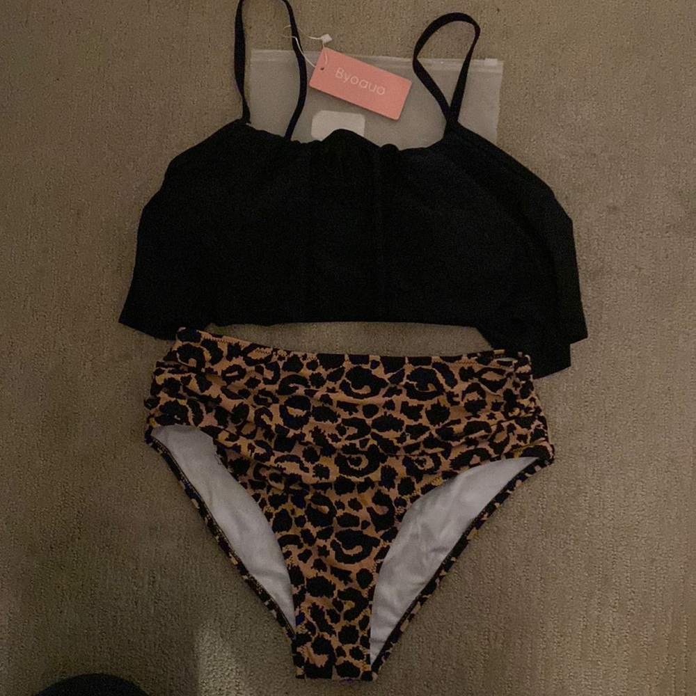 BYOAUO SWIMSUIT 2 pc